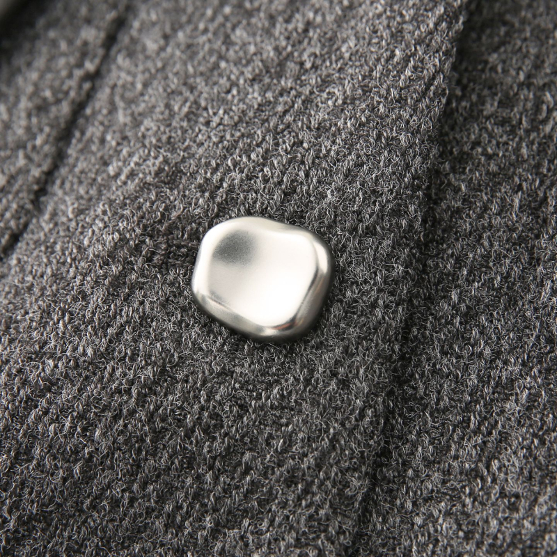 Ženski kratki sako u tweed stilu sa stojećim ovratnikom, jednorazno kopčanje, slobodan kroj, poliester miješan 50–70%, Zima 2025