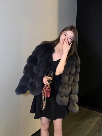 Kožušinový krátky kabát z líščej kože pre ženy, okrúhly výstrih, dlhé rukávy, jeseň 2024