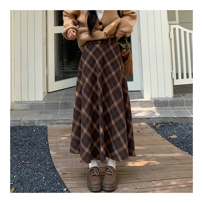 Poliesterova A‑linija suknja s kariranim uzorkom, srednja duljina, mikroelastična, s detaljem šivanja, casual stil