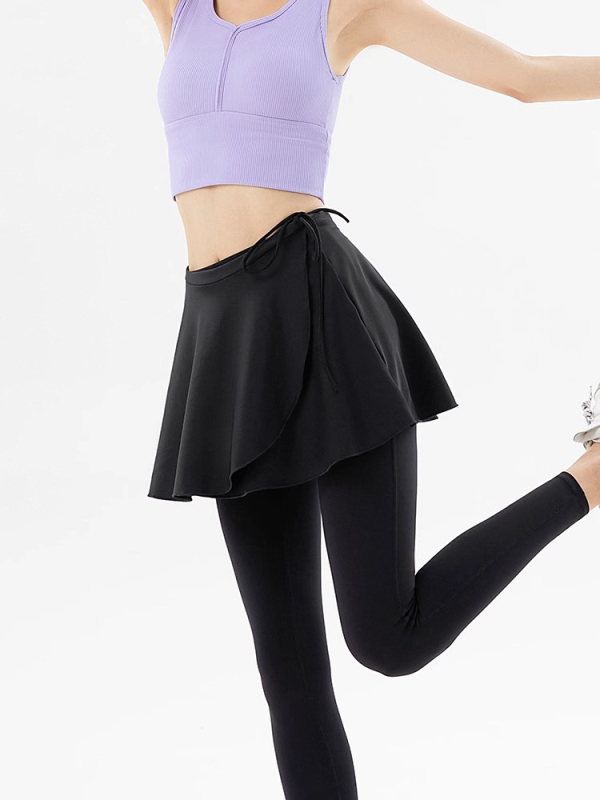 Jednodelna joga suknja za pokrivanje bokova - 70-80% najlon, 20-30% elastan; mikroelastičnost, kratka duljina, casual japansko-korejski stil; brend Get excited