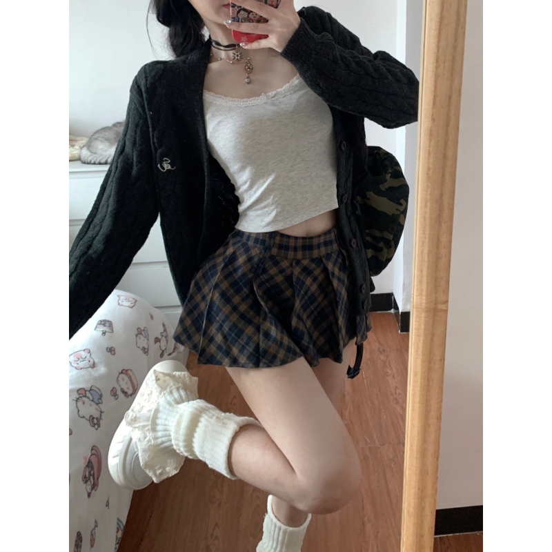 Xuandou languota klostuota sijonas su aukštu juosmeniu, pavasaris 2025