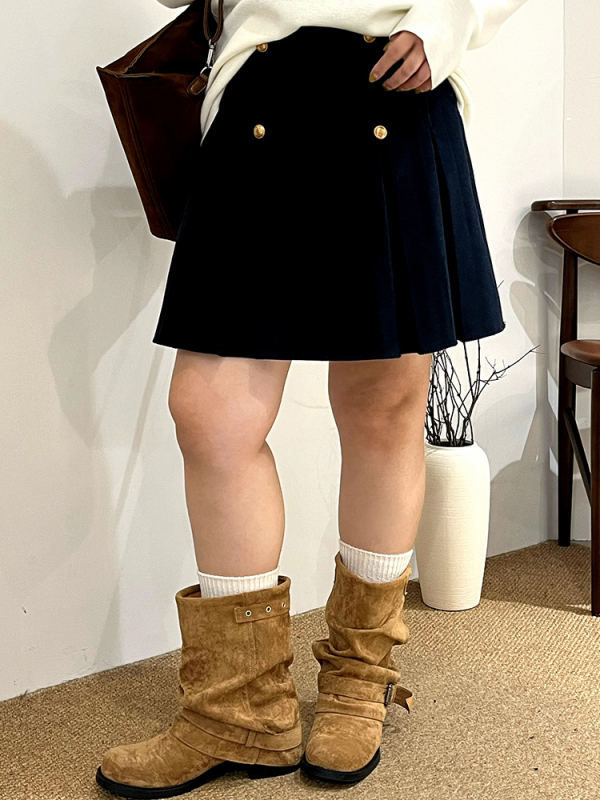 A linijos sijonas, gaivus ir švelnus stilius, vieno atspalvio poliesterio-viskozės mišinys, 70–80% poliesterio, viskozė <30%, mikroelastika, žiemos kolekcija 2025