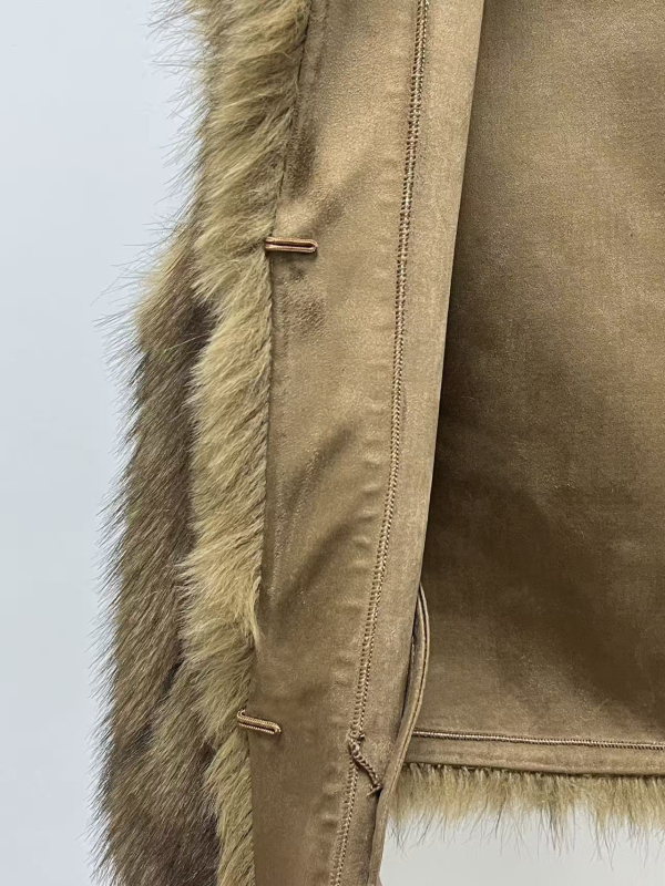 Vesta od umjetne kože bez rukava, stojeći ovratnik, kratka duljina 50–65 cm, poliester materijal