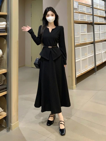 Daugių dydžių moterų sijono kostiumo komplektas su ilga rankove topu ir mini sijonu - Ruduo 2025, poliesteris, spausdinimas ir dažymas