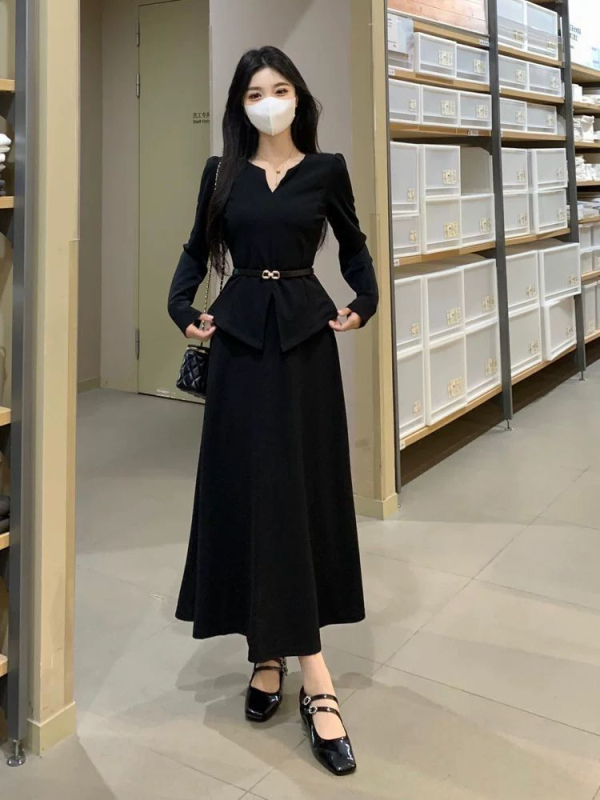 Daugių dydžių moterų sijono kostiumo komplektas su ilga rankove topu ir mini sijonu - Ruduo 2025, poliesteris, spausdinimas ir dažymas