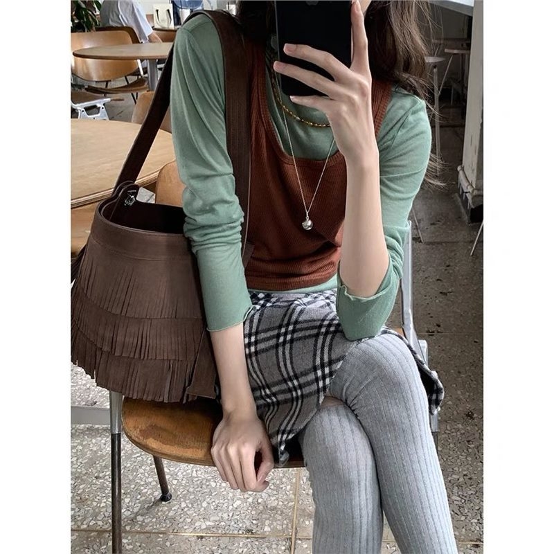 A linijos sijonas iš Chenille, vidutinio ilgio, spandekso kiekis mažiau nei 30%, japonų-korejiečių laisvalaikio stilius, pavasaris 2025