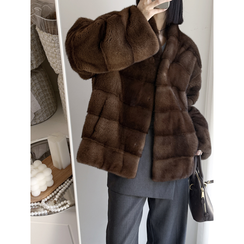 Ženski kaput od umjetne krznе - imitacija krzna, V-izrez, dugi rukav, jesen 2025, stil književno retro