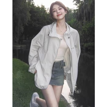 Γυναικείο ελαφρύ μπουφάν προστασίας από τον ήλιο από πολυεστέρα (UPF50+, μακριά μανίκια, κοντό μήκος 40–50 εκ., φερμουάρ)