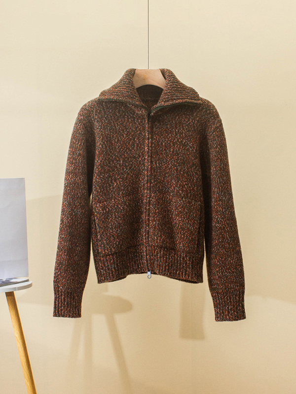 Ženski kardigan, opuštenog kroja, visok ovratnik, dugi rukavi, 95% kašmir