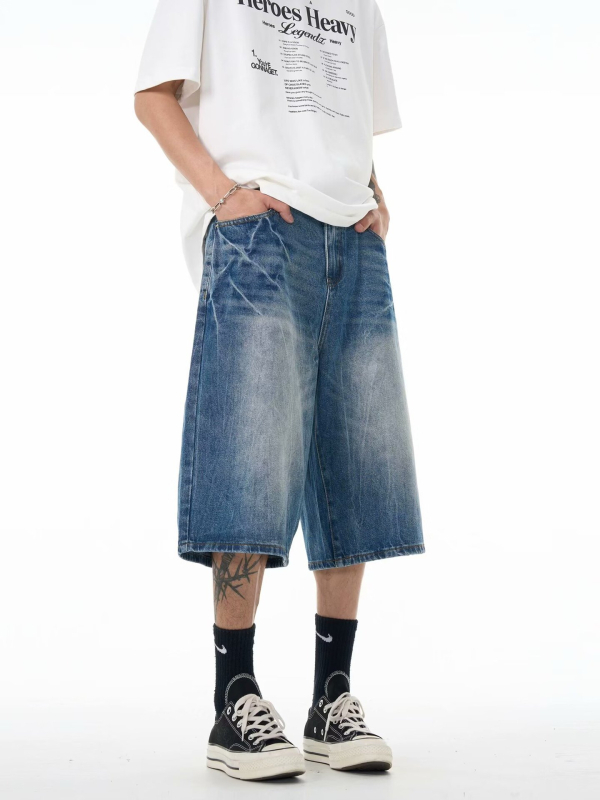 Traper kratke hlače, hip-hop stil, vintage dojam, opušteni ravni kroj, srednji pojas, zatvarač (65% pamuk)