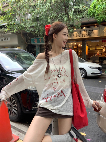 Ženska ljetna bluza s UV zaštitom UPF30+, široki kroj, dugi rukavi, poliester, tekstualni uzorak