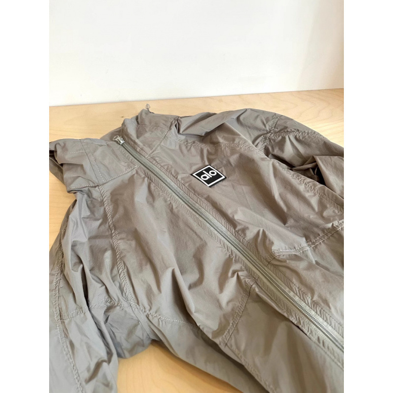 Jachetă de vară ușoară pentru exterior, uscare rapidă, Nylon, croială lejeră, lungime medie (65–80 cm), fermoar, UPF 30+