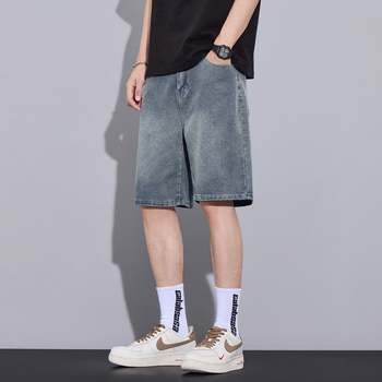 Muške traper šorc – labav ravni kroj, retro uzorak zvjezdano nebo, ljeto 2025 izdanje, mješavina pamuka 52%, poliester 27.8%, regenerirana celuloza 20.2%