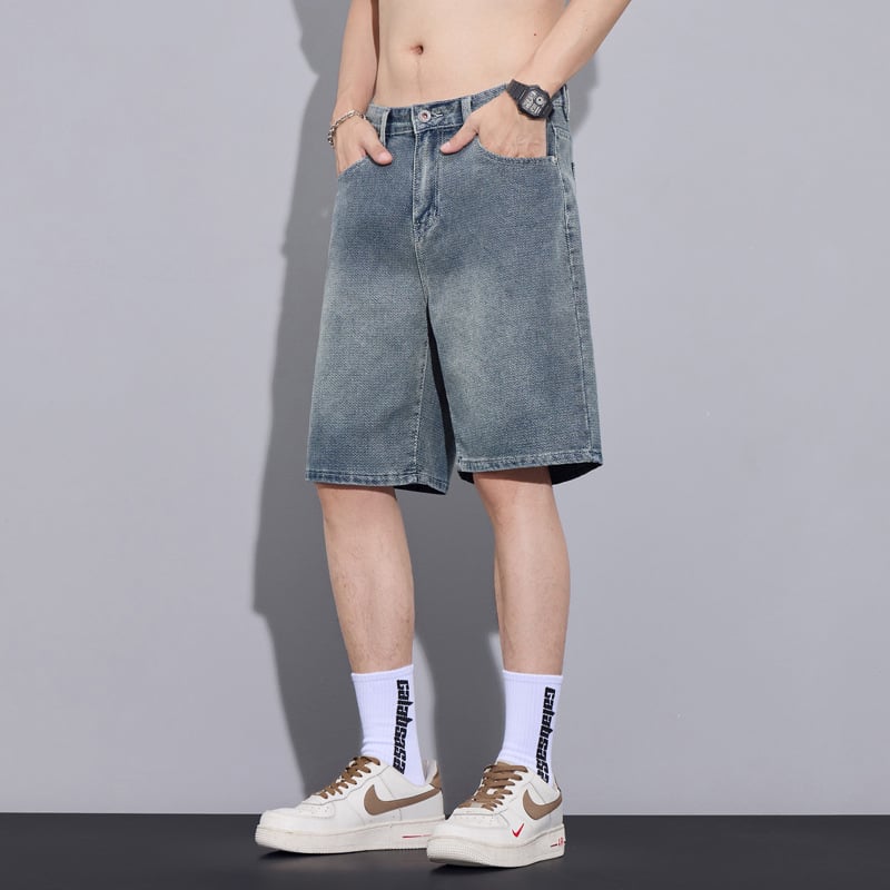 Muške traper šorc – labav ravni kroj, retro uzorak zvjezdano nebo, ljeto 2025 izdanje, mješavina pamuka 52%, poliester 27.8%, regenerirana celuloza 20.2%