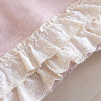 Детски плетен кардиган жакет, кръгло деколте, дълги ръкави, дантелен кант по подгъва, есен 2025