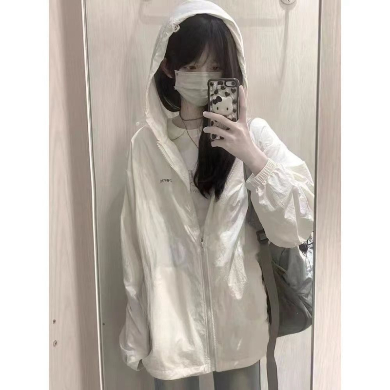 Vanjska jakna s kapuljom za zaštitu od sunca, prozračna, brzo se suši, otporna na vjetar, duga kroj