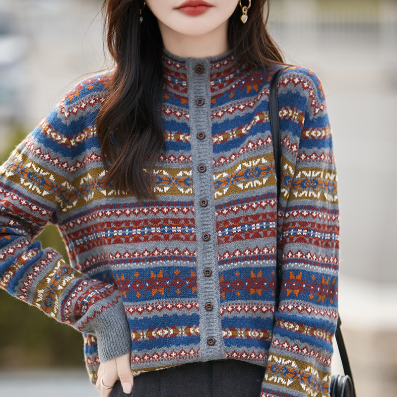 2025 jesensko-zimski pulover jacquard s kontrastnim prugama, okruglim izrezom, dugi rukavi, širok kroj, retro stil