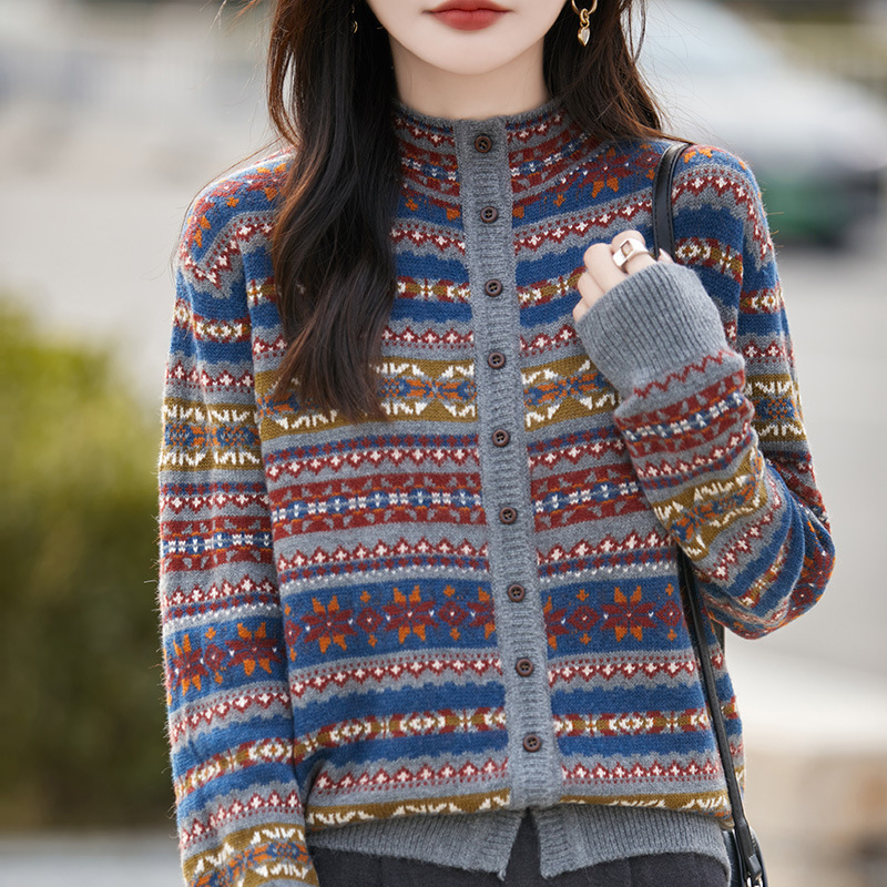 2025 jesensko-zimski pulover jacquard s kontrastnim prugama, okruglim izrezom, dugi rukavi, širok kroj, retro stil
