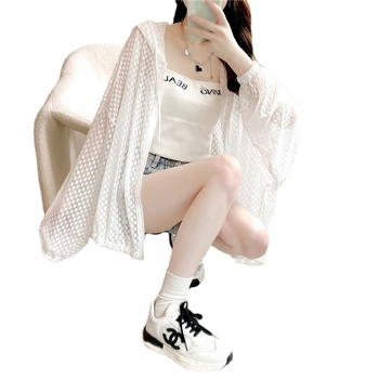 Ženska jakna s kapulom i zatvaračem, poliester tkanina, ultratanka, karirani uzorak, široka silueta