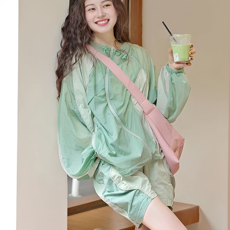 Dvodjelni sunčani sportski komplet s kapuljačom, dugim rukavima i kratkim hlačama, lagani poliester