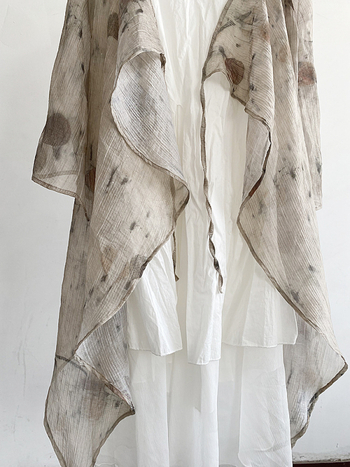 Bluza s vezicama u Zen stilu od Tencela, biljni cvjetni uzorak, nepravilni kroj, dugi rukavi, UV zaštita UPF30+