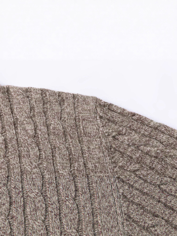 Πλεκτός πουλόβερ με φλοράλ καμπά πλέξη από μαλλί, μισό φερμουάρ, χαλαρή εφαρμογή.