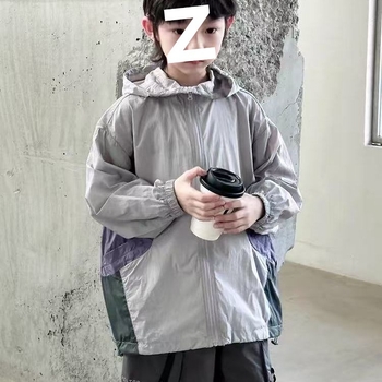 Dječja vanjska jakna s UV zaštitom UPF50+, prugasti uzorak, sintetičko vlakno, bez kapuljače, dugi kroj