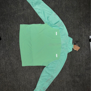 Sportska jakna s brzo sušećom i prozračnom tkaninom, stojeći ovratnik, zatvarač, poliester smjesa