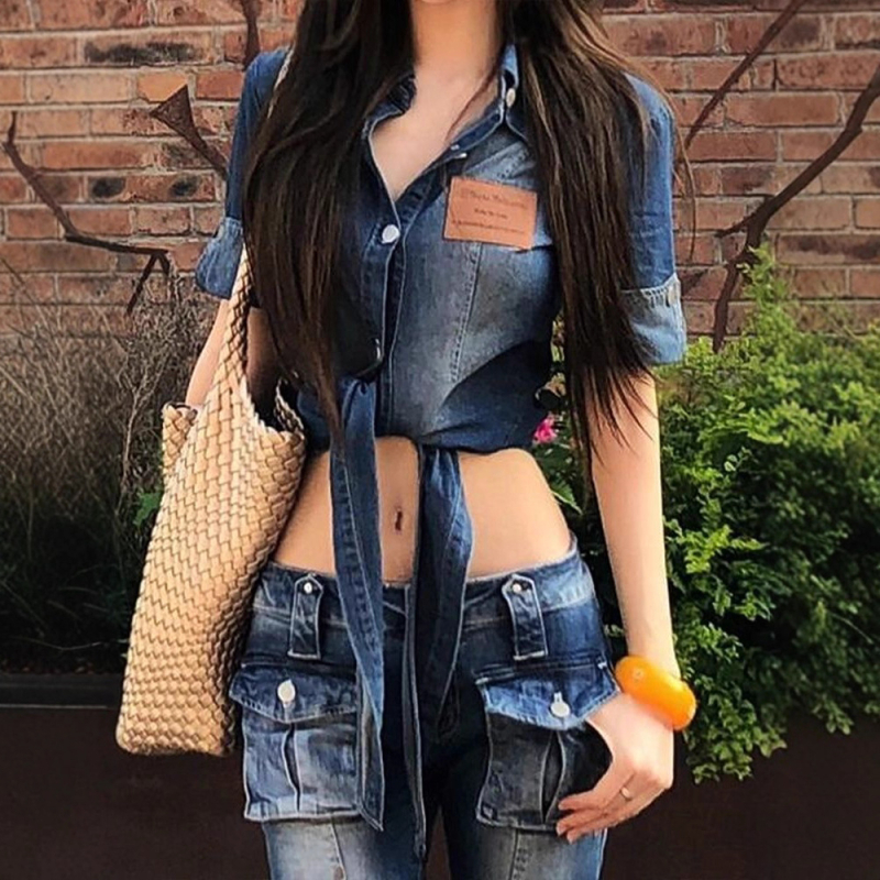 Ženska denim košulja u američkom stilu, kratka, podesive manžetne i struk uz dizajnerske trake, lagana tkanina