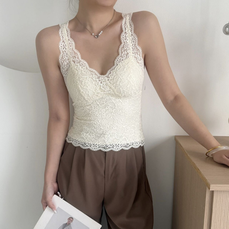 Pamučni bralet s 3/4 košarom, V-izrez, cvjetna čipka, čvrste naramenice, može se nositi i kao vanjski dio odjeće