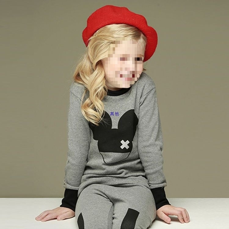 Детски пижамен комплект - ленена материя; основен материал: зайче козина; възрастова група: младежи (18-40 г)