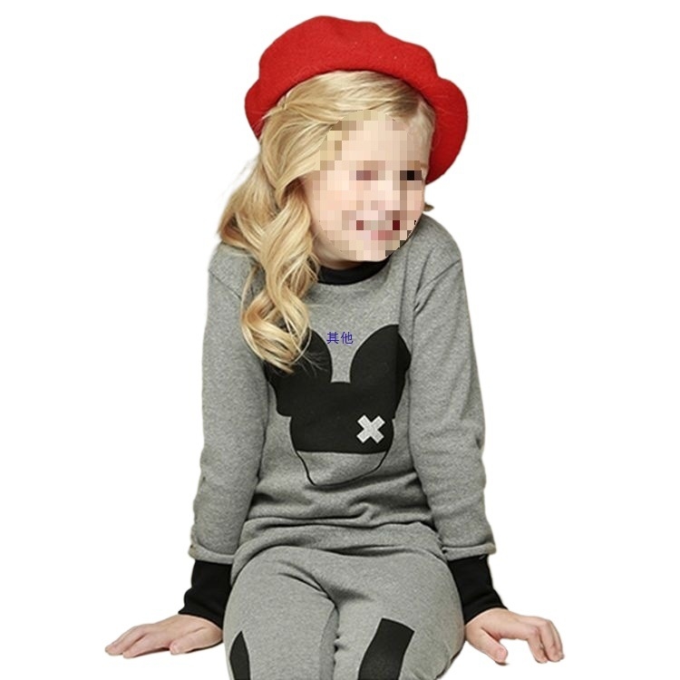 Детски пижамен комплект - ленена материя; основен материал: зайче козина; възрастова група: младежи (18-40 г)