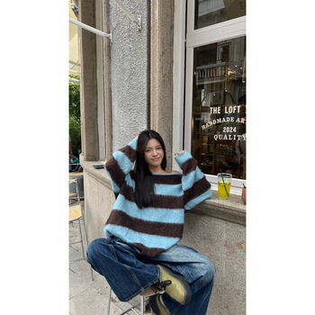 Pleten vrh s prugama, dugi rukavi, visoki ovratnik, konopno vlakno, korejski gradski stil, jesen 2025