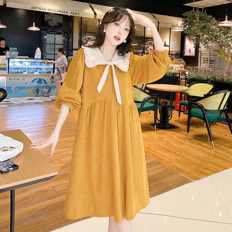 Tehotenské šaty na dojčenie z kordurovej látky, voľný strih A-line, stredná dĺžka, dlhé rukávy, zapínanie na gombíky, shirring