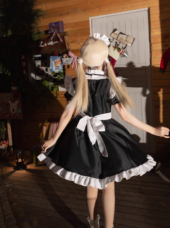 Cosplay japanskog stila: haljina sobarice, nježna i slatka, crno-bijela klasična uniforma