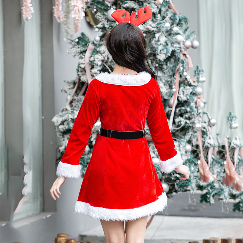 Cosplay Mikuláš na scénu, kostým, samet, polyester, žena, scénický kostým, jeseň 2025