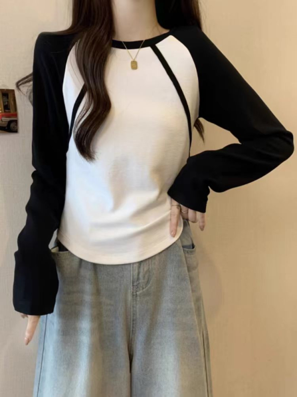 Pamučna majica s blokovima boja, dugi rukav, okrugli izrez, slim fit (95% pamuk)