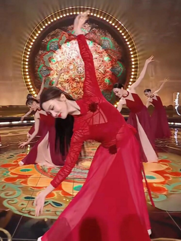 Ženski kineski klasični plesni kostim s reljefnom izradom i suknjom s velikim rubom, tkanina od spandexa i organskog pamuka, proljeće 2025 izlazak