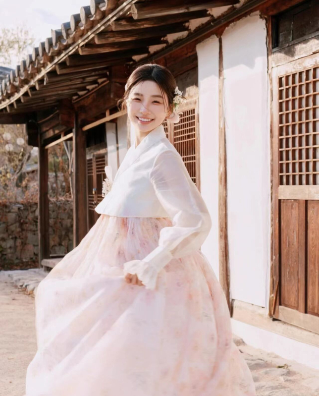 Rochie inspirată de Hanbok pentru femei, din chiffon, poliester, conținut 90-95% al țesăturii, potrivită pentru ședințe foto, primăvara 2023.