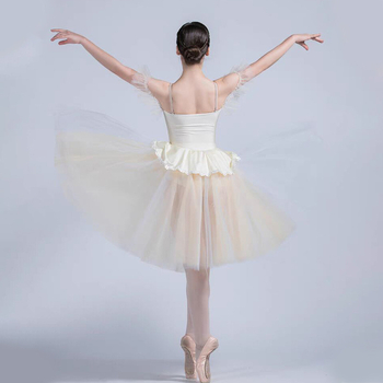 Costum de balet pentru reprezentații, costum de damă cu fustă pufoasă în stil prințesă, din material spandex; conținutul principal al țesăturii sub 30%; primăvară 2023; potrivit pentru vârsta 18–24.