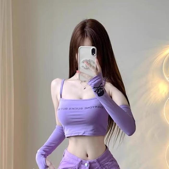 Majica Milk Silk s natpisom, kratki rukavi, okrugli izrez, gradski stil, slim-fit, super kratka duljina
