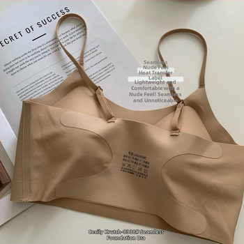 Nailoninė liemenėlė, 3/4 puodelio formos kaušelis, plonas formuojamas kaušelis, putų įdaila, vest stiliaus