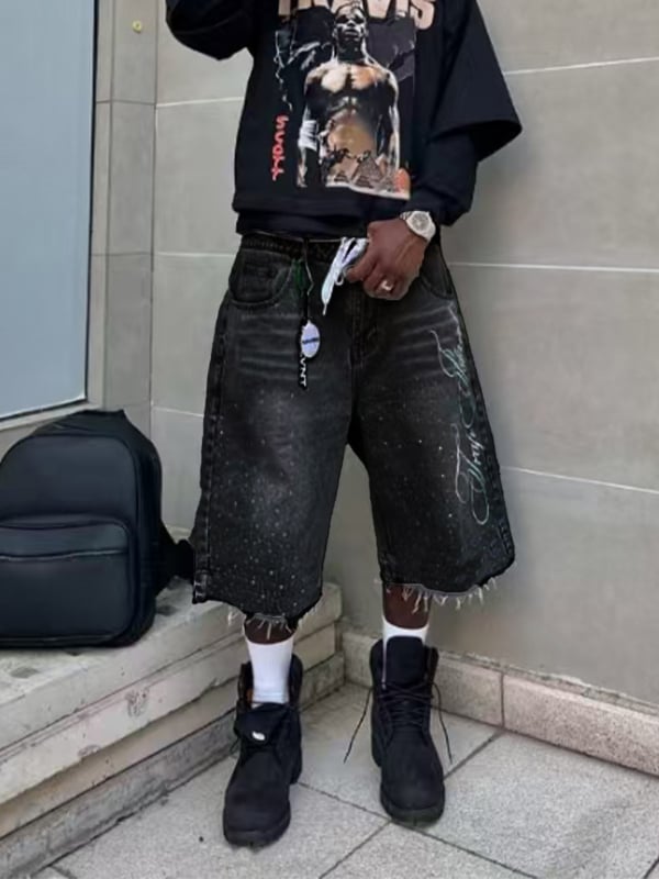 Traper šortsi s ravnim širokim nogama, kratka duljina, srednji pojas, isprani završetak, 90% pamuk