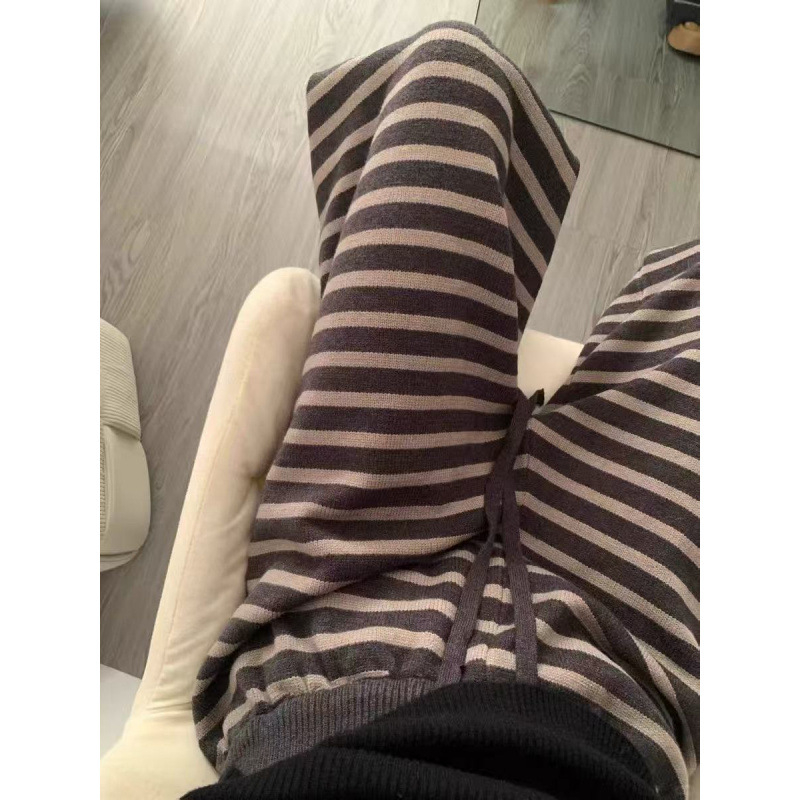 Široke hlače od vunene smese s pletenim prugama, visokim strukom, debela tkanina, zima 2025 (Vunena smesa; Poliester; Širok kroj; Visok struk; Debela tkanina)