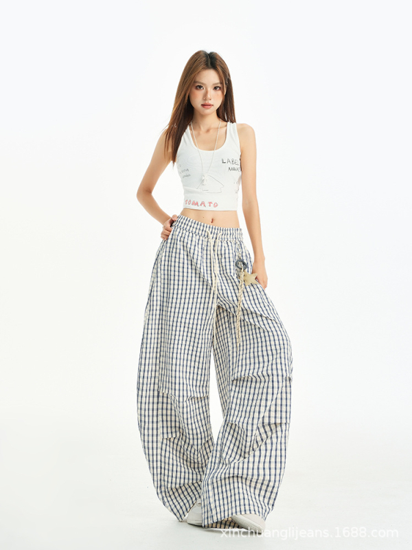 Casual hlače tipa Scimitar s drapiranim plisama — pamuk-poliester tkanina, niski struk, tanki materijal, ljeto 2025, street hipster stil