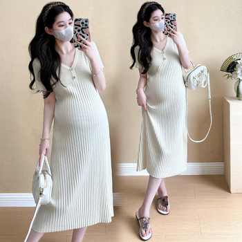 Rochie de maternitate de vară, decolteu în V, mâneci 3/4, lungime medie, siluetă hip, material poliester-blend 70-80%