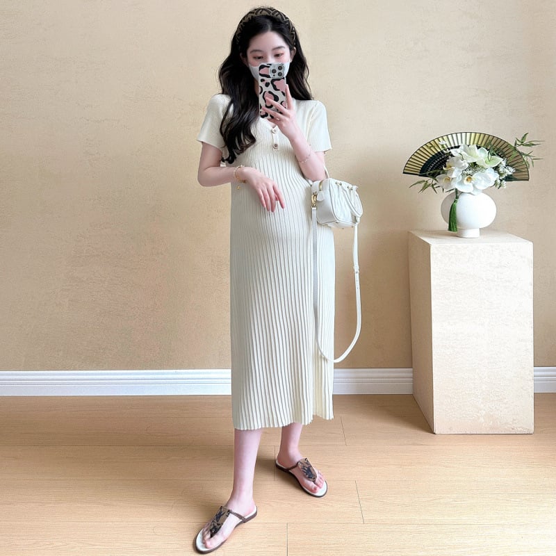 Rochie de maternitate de vară, decolteu în V, mâneci 3/4, lungime medie, siluetă hip, material poliester-blend 70-80%