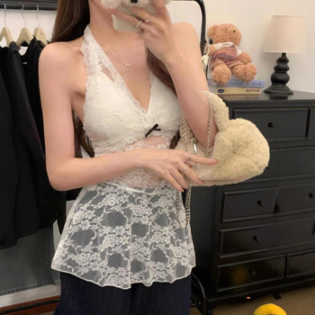 Nylon halter s V-izrezom i čipkom, top s ugrađenim grudnjakom i jastučićima, srednje duljine