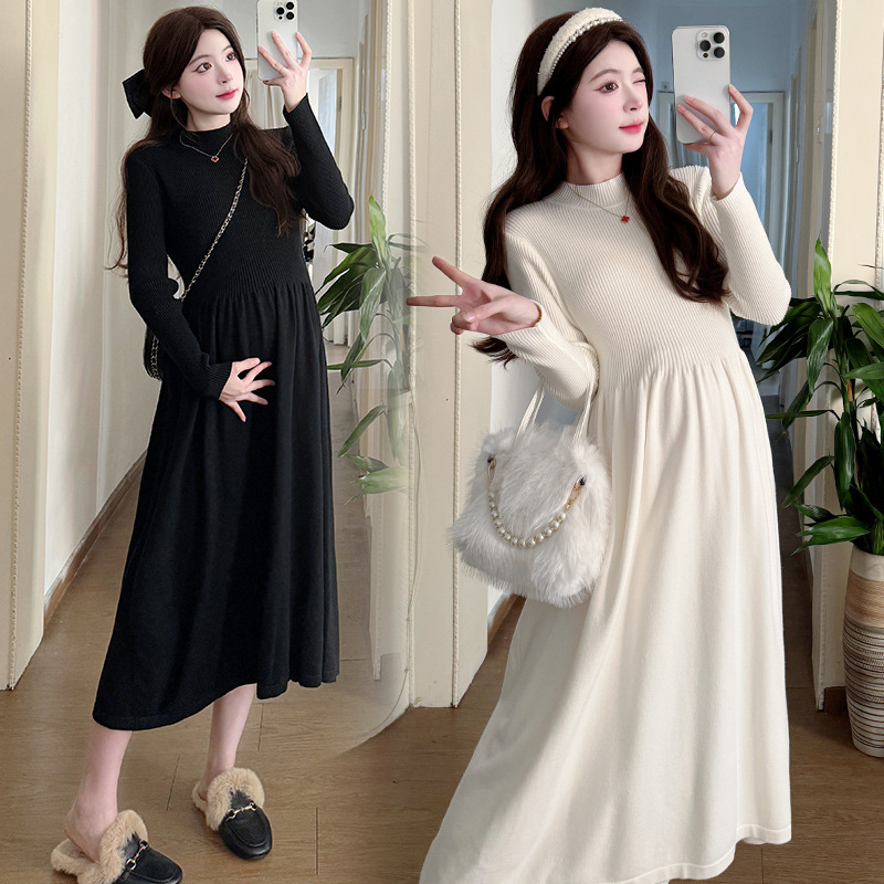 Rochie maternitate tricotată, guler rotund, mâneci lungi, croială A-line, lungime midi, toamnă-iarnă