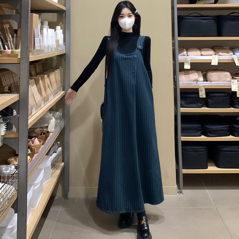 Set maternitate 2 piese: fustă cu bretele în dungi și pulover cu guler semi-turtleneck, mâneci lungi